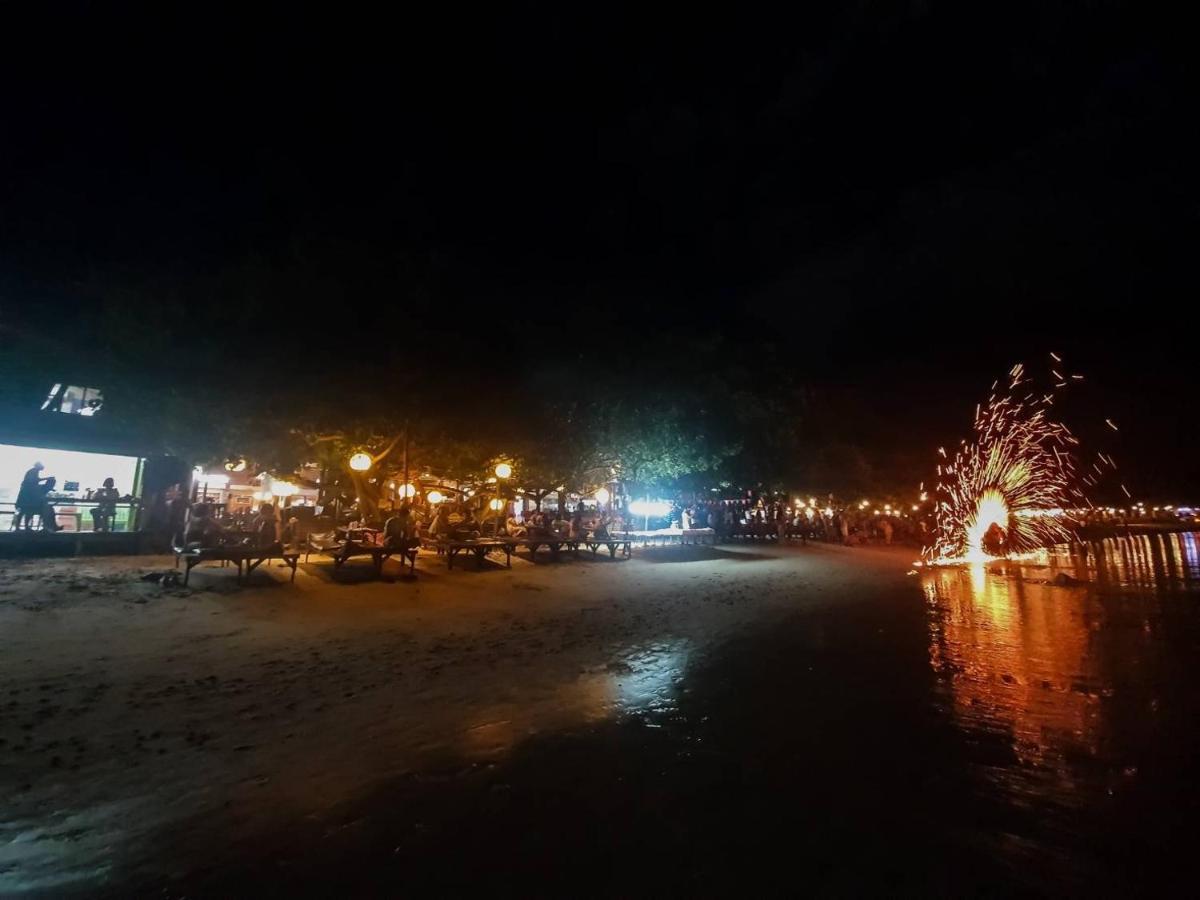 Tom Pizza Resort Szamed-sziget Kültér fotó